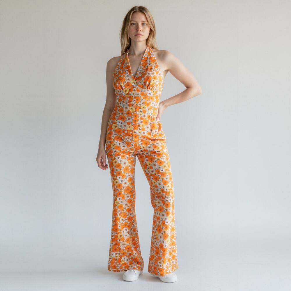 The Hippie Shake Jumpsuit Size US 6 Orange Floral Halter Flare Leg 70s Retro